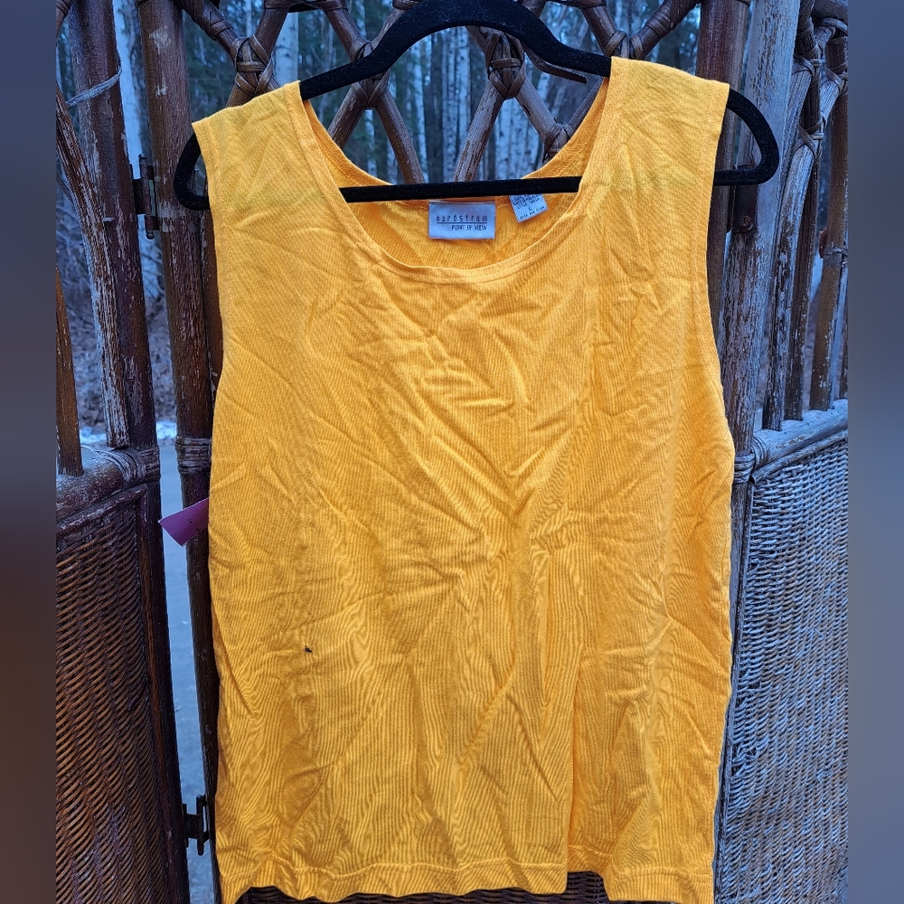 Nordstrom Vintage New large Top 100% Cotton💛